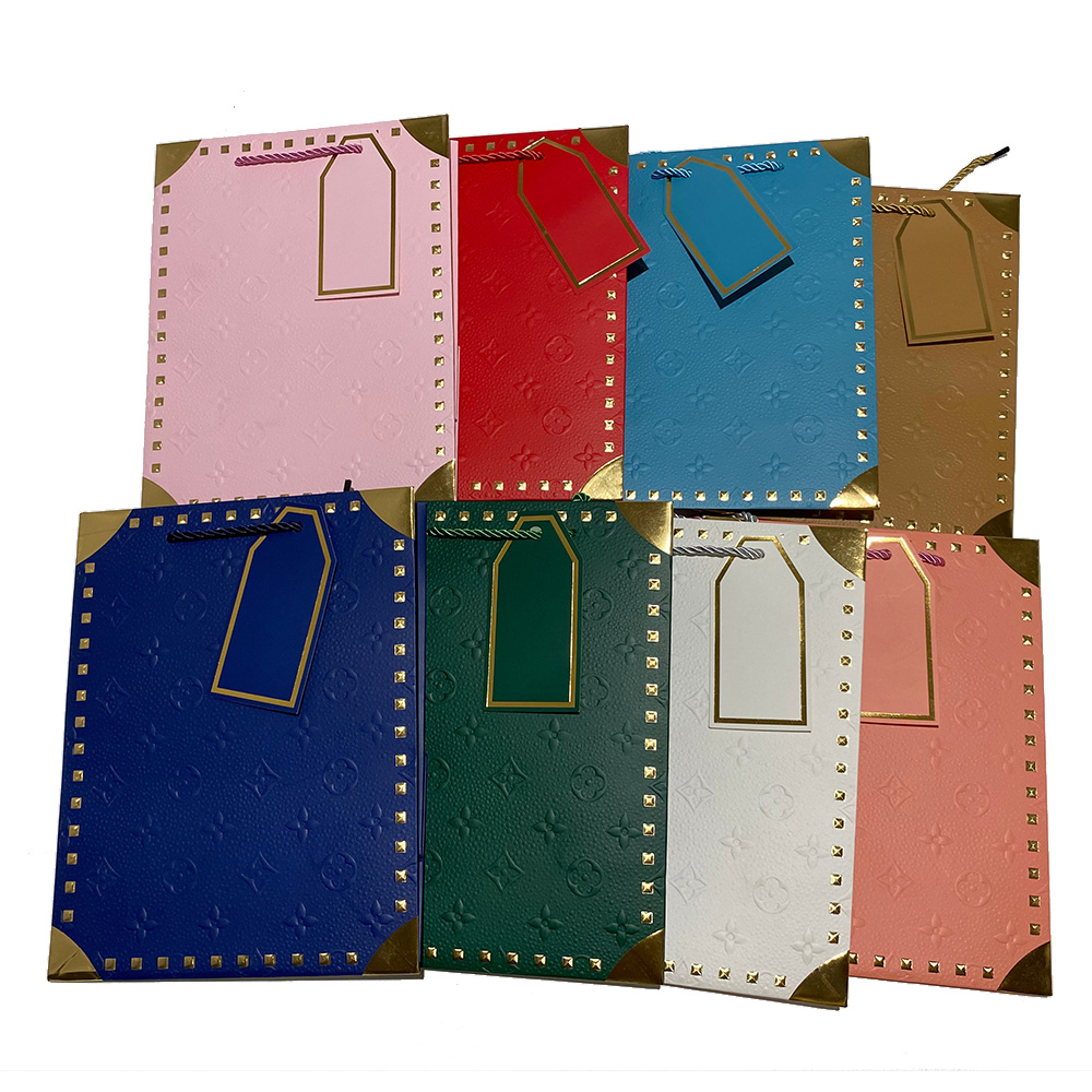 Event Favor Paper Bags Embossing Boutique Retail Bags Packaging